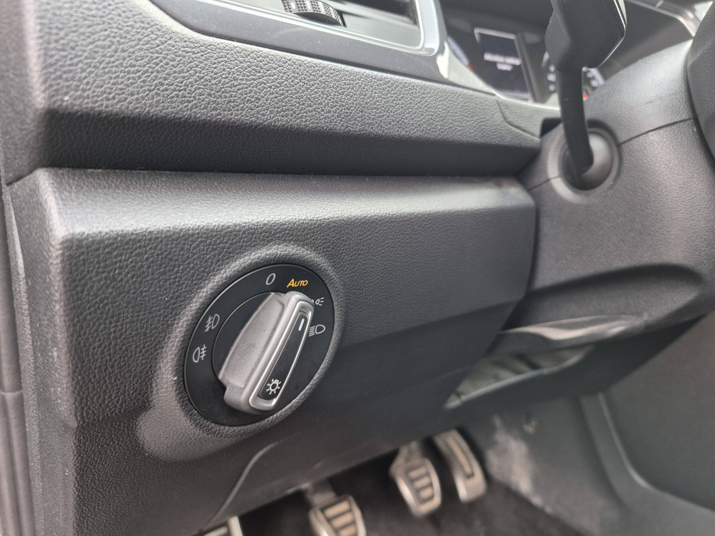 Acheter Volkswagen T-Roc T-Roc 1.6 TDI 115 Start/Stop BVM6 IQ.Drive 5p occasion dans les concessions du Groupe Faurie