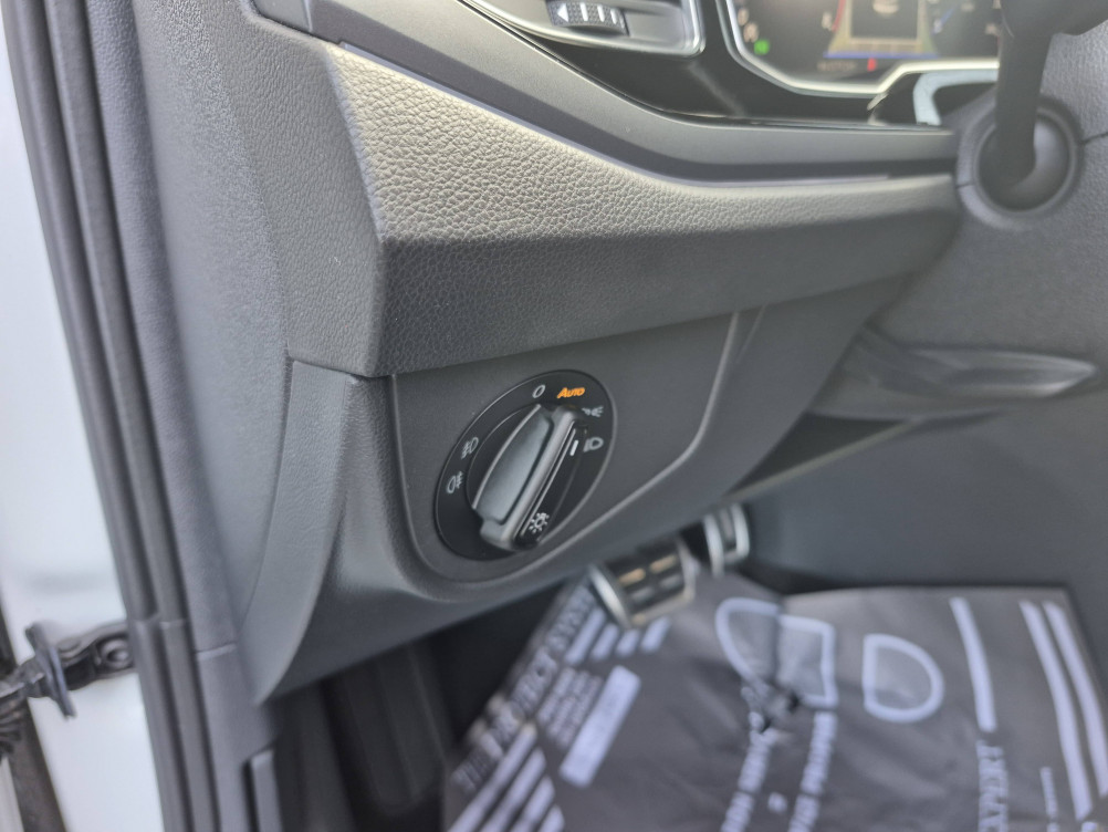 Acheter Volkswagen Taigo Taigo 1.0 TSI 110 DSG7 R-Line 5p occasion dans les concessions du Groupe Faurie