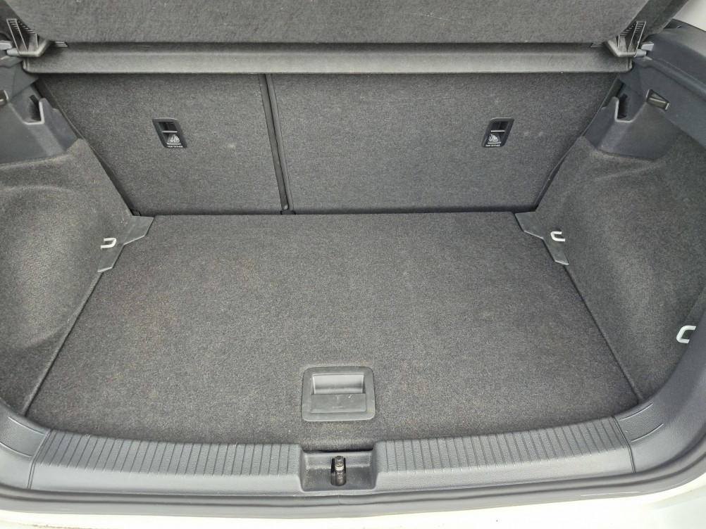 Acheter Volkswagen T-Cross T-Cross 1.0 TSI 110 Start/Stop BVM6 Active 5p occasion dans les concessions du Groupe Faurie