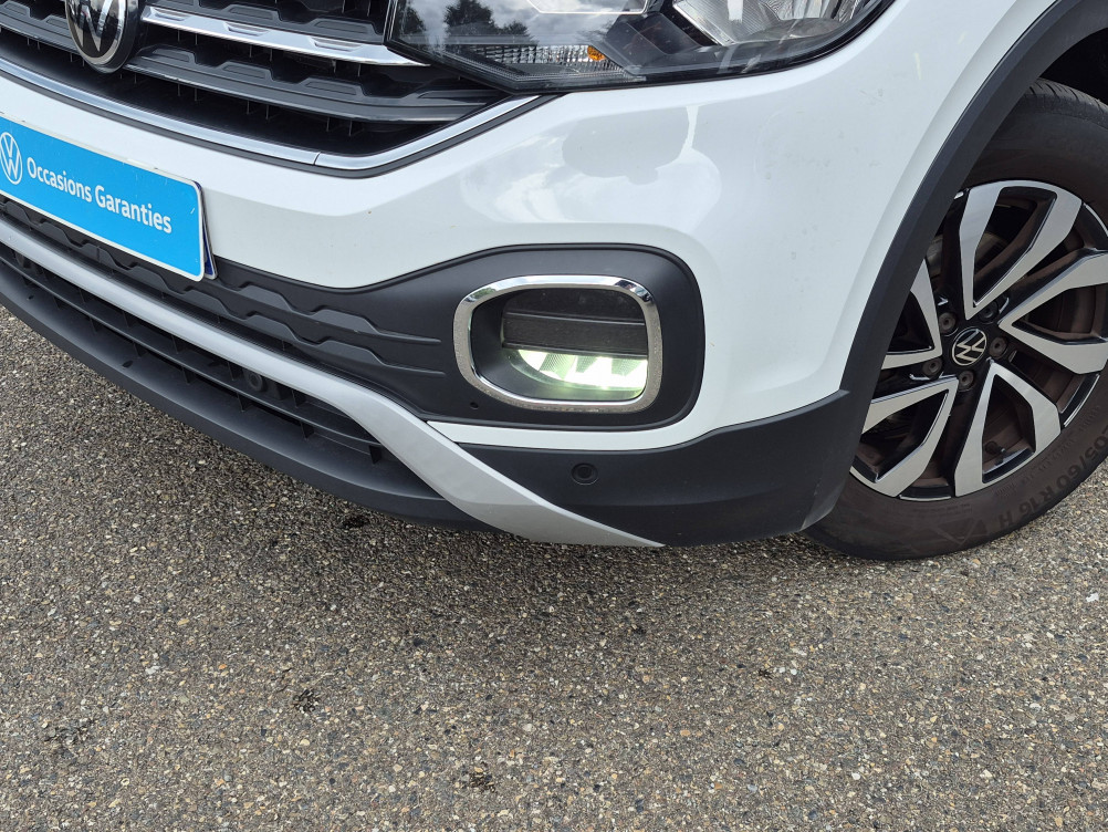 Acheter Volkswagen T-Cross T-Cross 1.0 TSI 110 Start/Stop BVM6 Active 5p occasion dans les concessions du Groupe Faurie