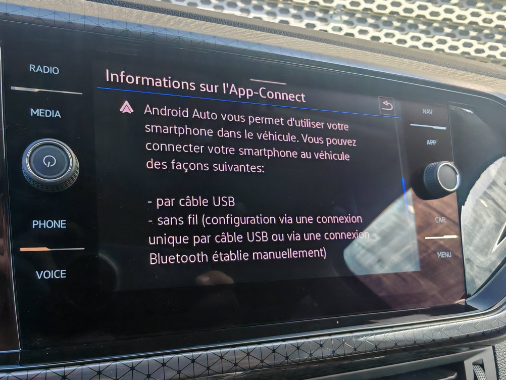 Acheter Volkswagen T-Cross T-Cross 1.0 TSI 110 Start/Stop DSG7 Carat 5p occasion dans les concessions du Groupe Faurie