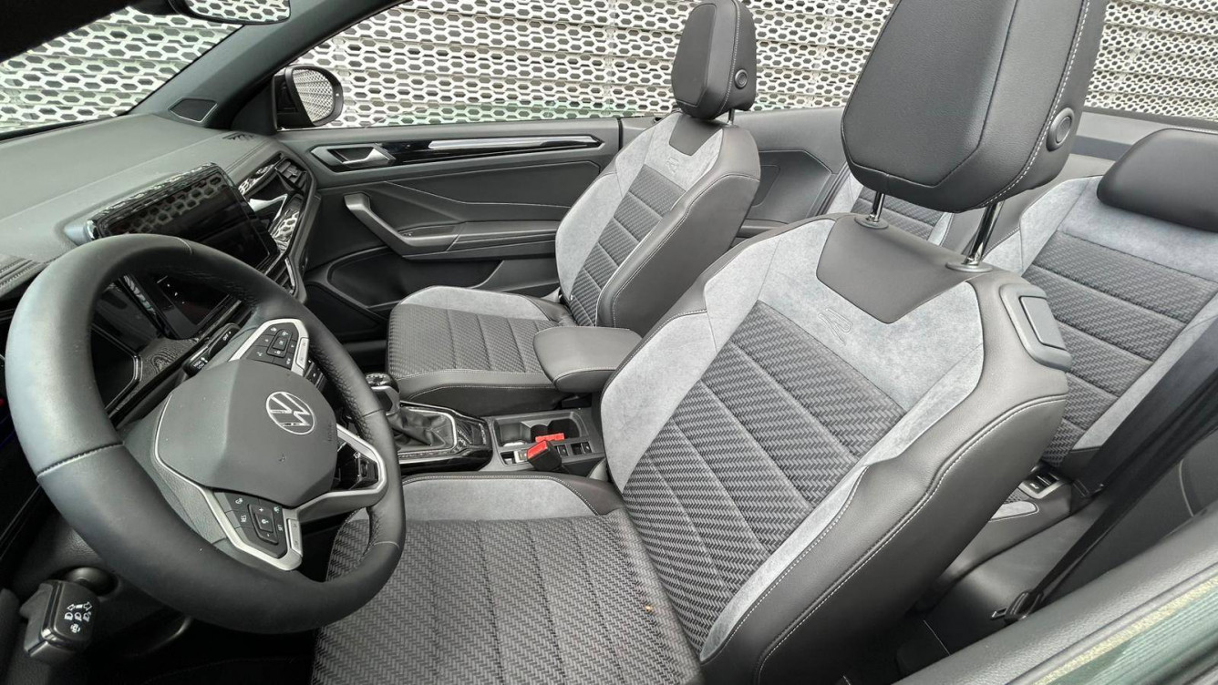 Acheter Volkswagen T-Roc T-Roc Cabriolet 1.5 TSI EVO2 150 Start/Stop DSG7 R-Line 2p neuf dans les concessions du Groupe Faurie