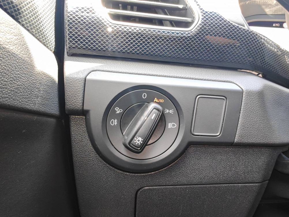 Acheter Volkswagen T-Cross T-Cross 1.0 TSI 116 Start/Stop DSG7 R-Line 5p occasion dans les concessions du Groupe Faurie