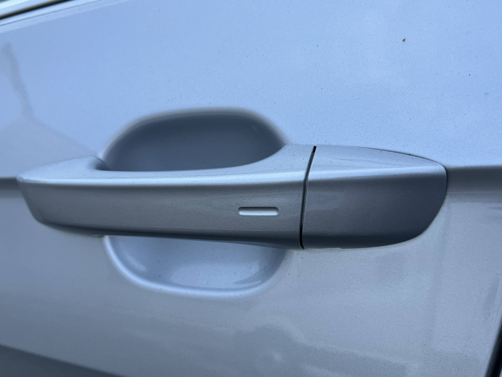 Acheter Volkswagen T-Cross T-Cross 1.0 TSI 115 Start/Stop DSG7 R-Line 5p occasion dans les concessions du Groupe Faurie