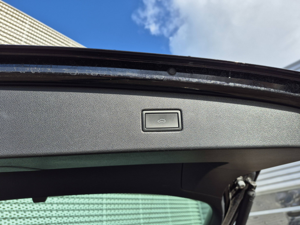 Acheter Volkswagen Tiguan Tiguan 2.0 TDI 150ch DSG7 R-Line 5p occasion dans les concessions du Groupe Faurie