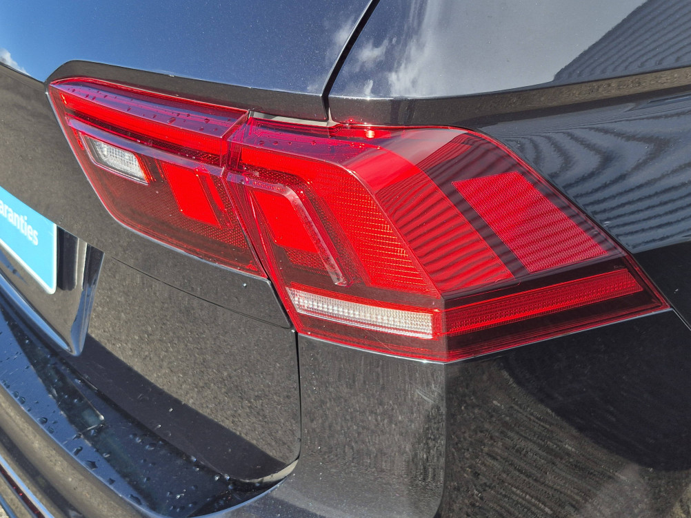 Acheter Volkswagen Tiguan Tiguan 2.0 TDI 150ch DSG7 R-Line 5p occasion dans les concessions du Groupe Faurie