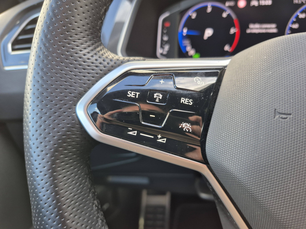 Acheter Volkswagen Tiguan Tiguan 2.0 TDI 150ch DSG7 R-Line 5p occasion dans les concessions du Groupe Faurie