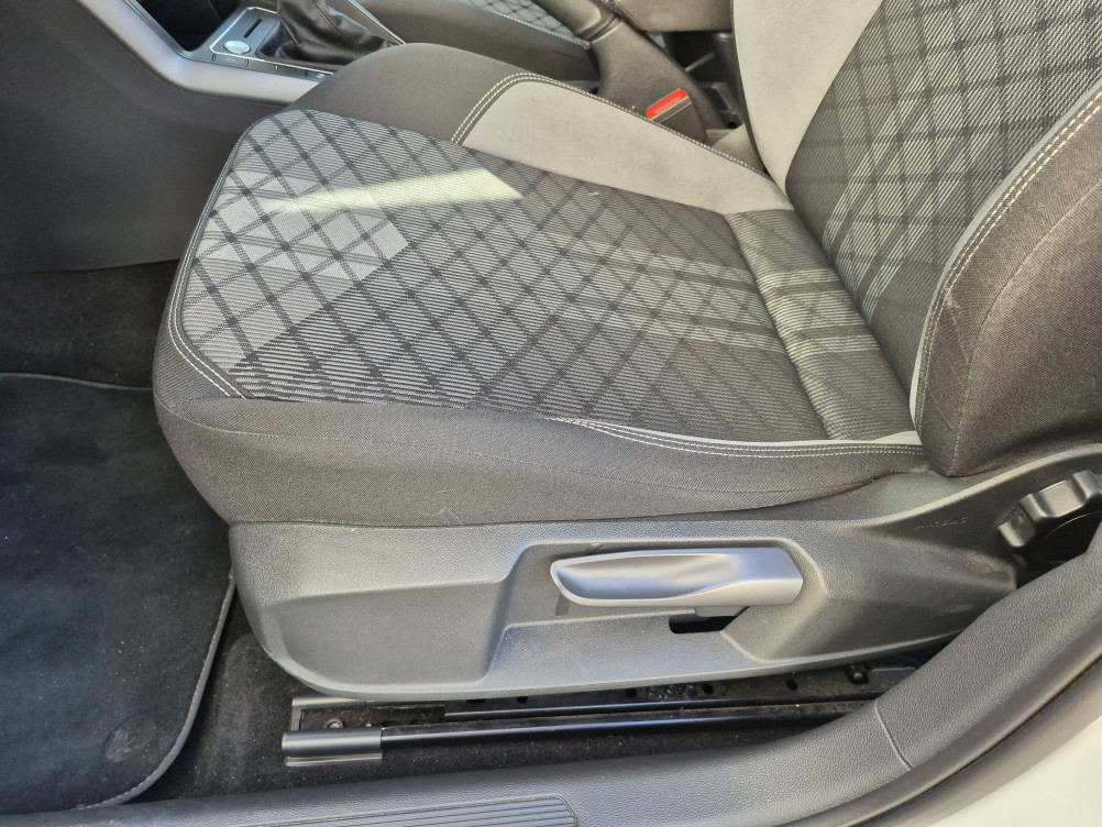 Acheter Volkswagen Polo Polo 1.0 TSI 110 S&S DSG7 R-Line 5p occasion dans les concessions du Groupe Faurie