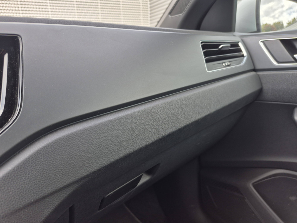 Acheter Volkswagen Polo Polo 1.0 TSI 110 S&S DSG7 R-Line 5p occasion dans les concessions du Groupe Faurie