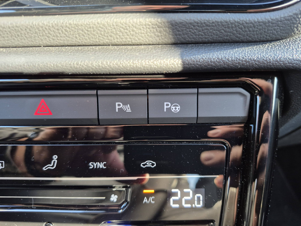 Acheter Volkswagen T-Roc T-Roc 1.5 TSI EVO 150 Start/Stop DSG7 R-Line 5p occasion dans les concessions du Groupe Faurie