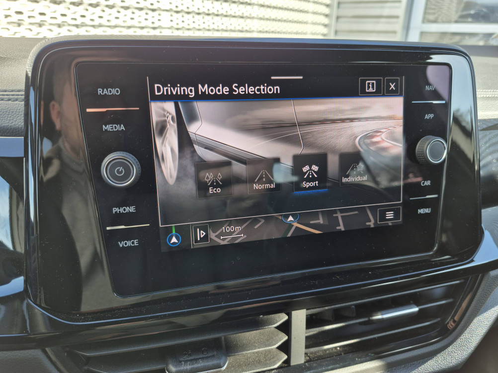 Acheter Volkswagen T-Roc T-Roc 1.5 TSI EVO 150 Start/Stop DSG7 R-Line 5p occasion dans les concessions du Groupe Faurie