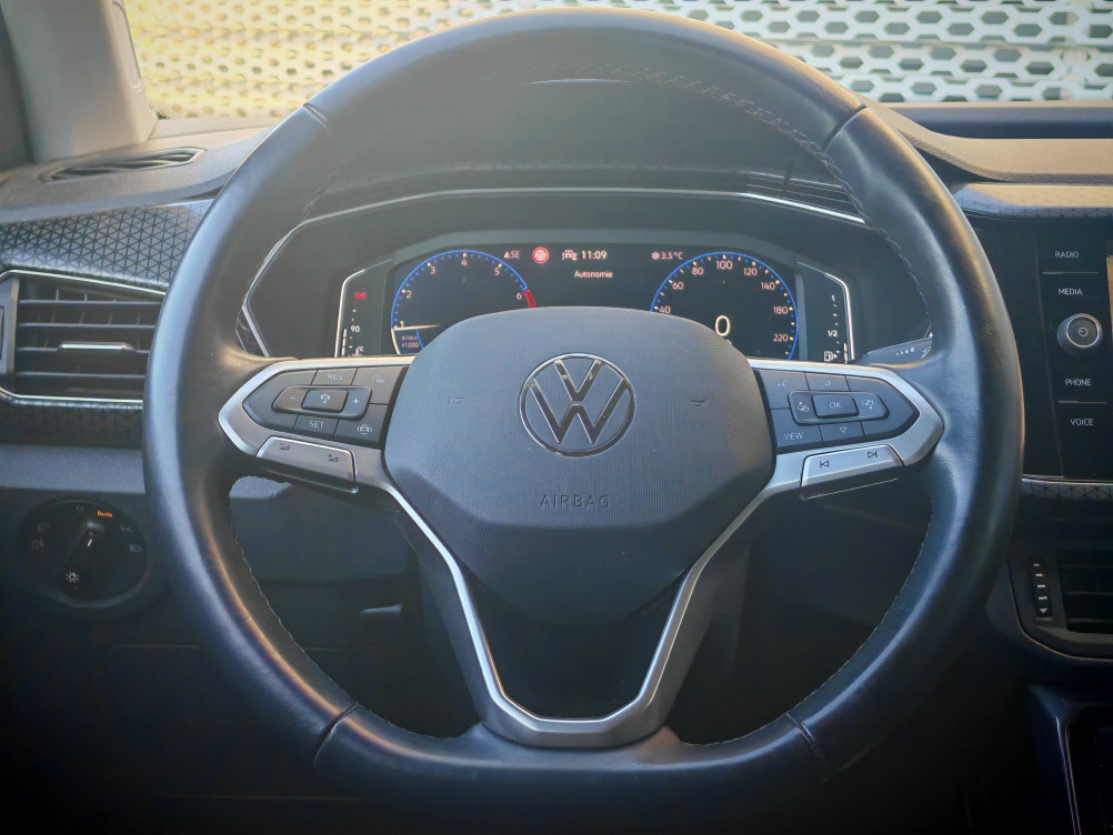 Acheter Volkswagen T-Cross T-Cross 1.0 TSI 110 Start/Stop BVM6 R-Line 5p occasion dans les concessions du Groupe Faurie