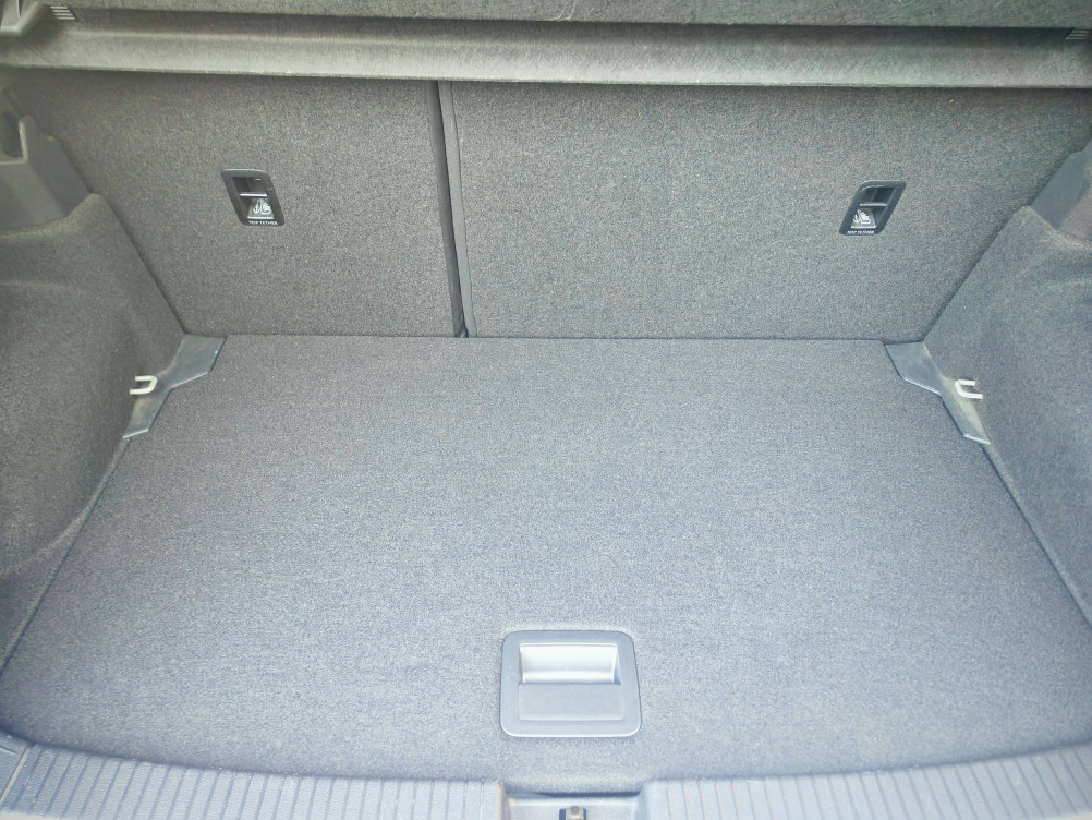 Acheter Volkswagen T-Cross T-Cross 1.0 TSI 110 Start/Stop BVM6 R-Line 5p occasion dans les concessions du Groupe Faurie