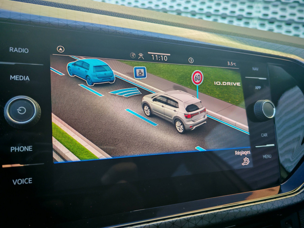 Acheter Volkswagen T-Cross T-Cross 1.0 TSI 110 Start/Stop BVM6 R-Line 5p occasion dans les concessions du Groupe Faurie