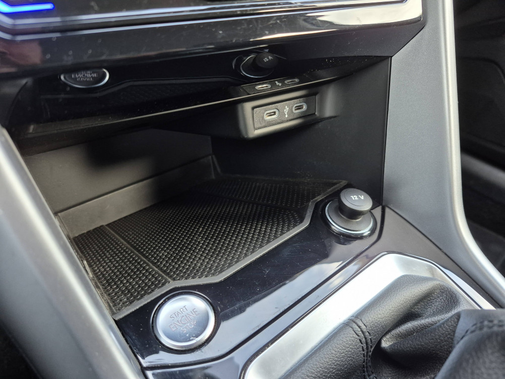 Acheter Volkswagen T-Roc T-Roc 1.0 TSI 110 Start/Stop BVM6 Life Business 5p occasion dans les concessions du Groupe Faurie