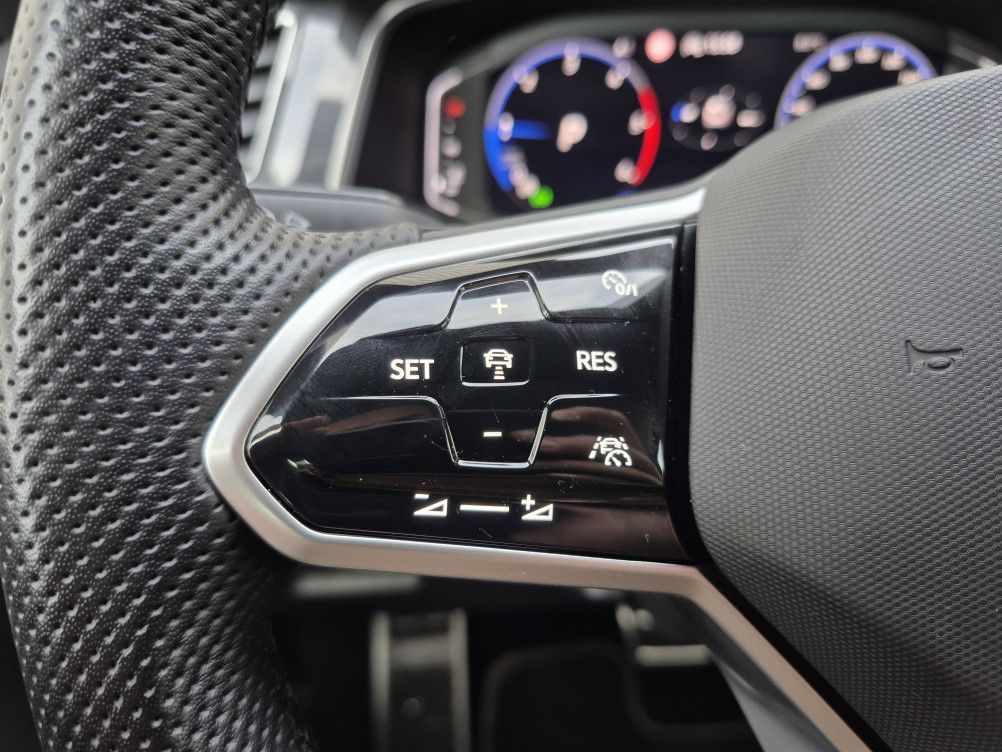 Acheter Volkswagen Tiguan Tiguan 2.0 TDI 150ch DSG7 R-Line Exclusive 5p occasion dans les concessions du Groupe Faurie