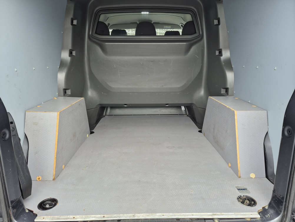 Acheter Volkswagen Transporter TRANSPORTER 6.1 PROCAB L1H1 2.0 TDI 150 DSG7 EDITION 5p occasion dans les concessions du Groupe Faurie