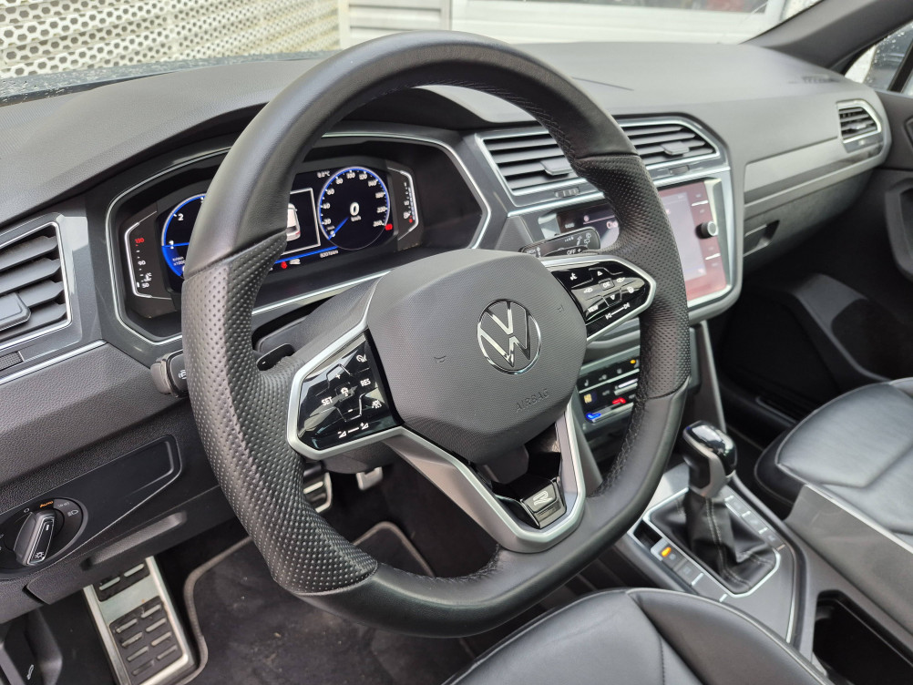 Acheter Volkswagen Tiguan Tiguan 2.0 TDI 150ch DSG7 R-Line Exclusive 5p occasion dans les concessions du Groupe Faurie