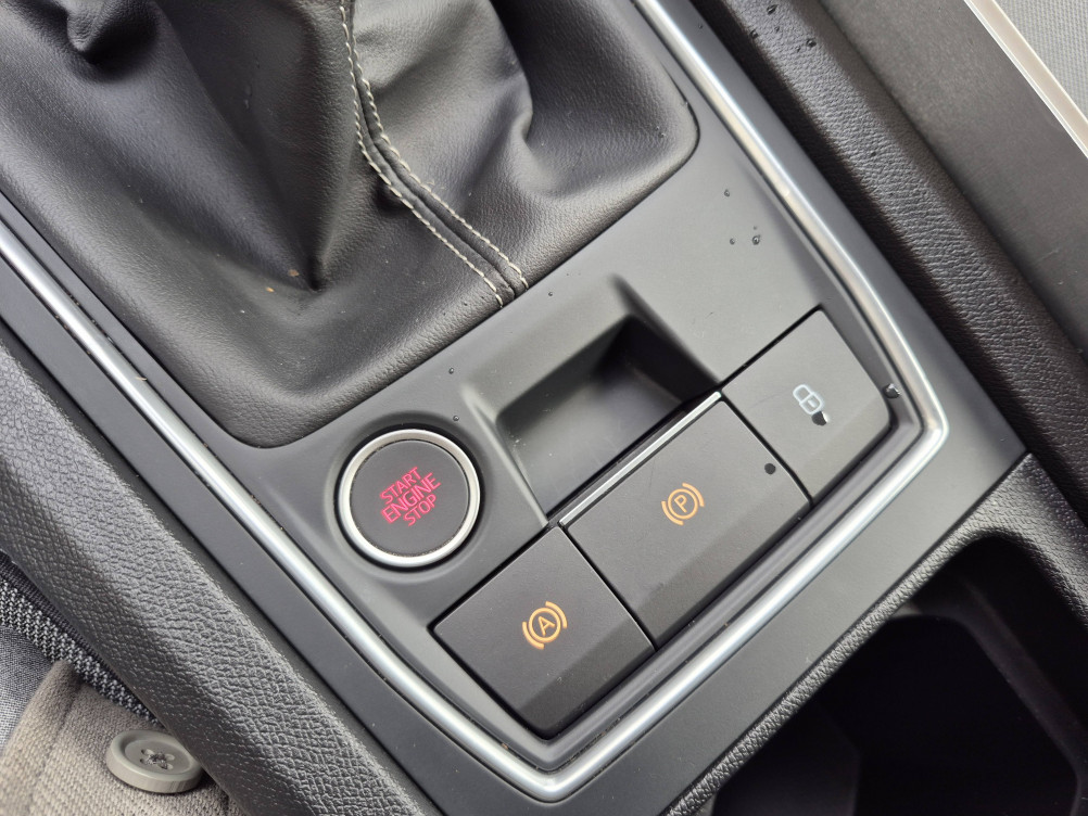 Acheter Seat Leon Leon  2.0 TDI 115 BVM6 Style Business 5p occasion dans les concessions du Groupe Faurie