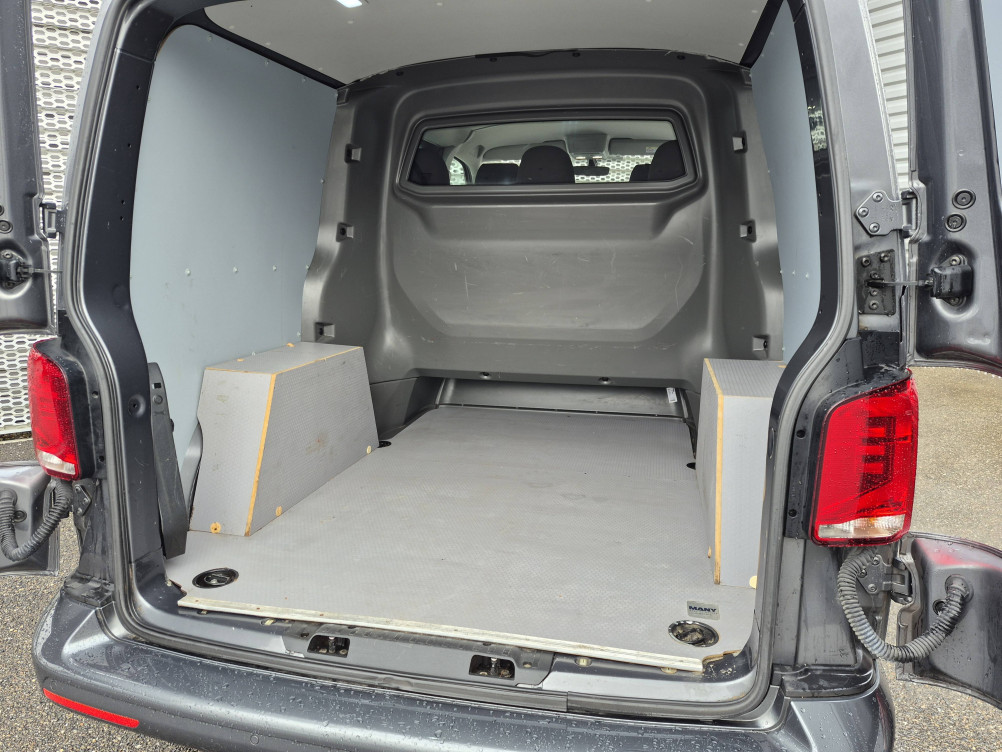 Acheter Volkswagen Transporter TRANSPORTER 6.1 PROCAB L1H1 2.0 TDI 150 DSG7 EDITION 5p occasion dans les concessions du Groupe Faurie