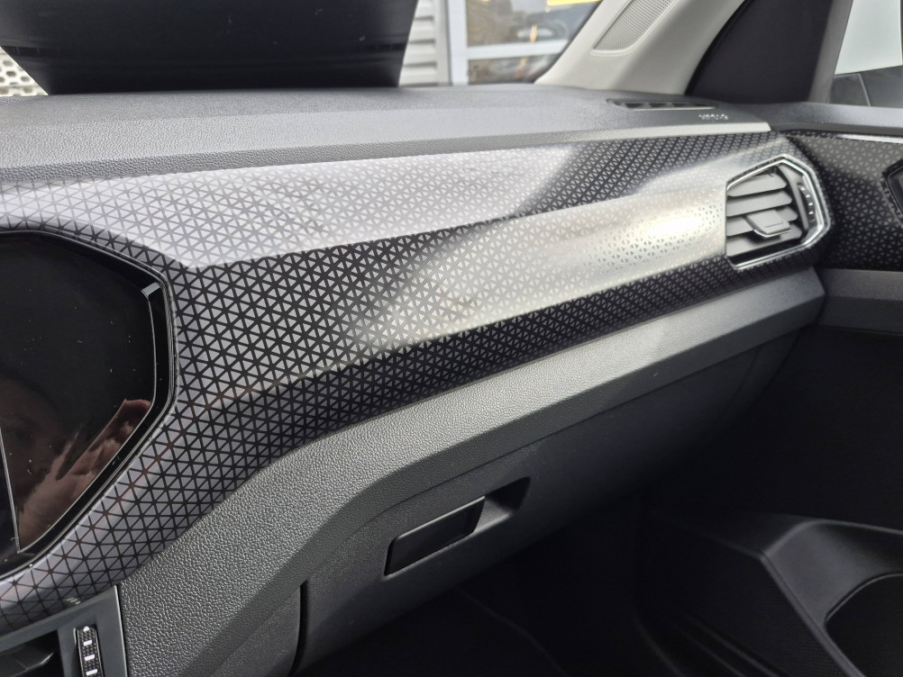 Acheter Volkswagen T-Cross T-Cross 1.0 TSI 110 Start/Stop DSG7 R-Line Tech 5p occasion dans les concessions du Groupe Faurie