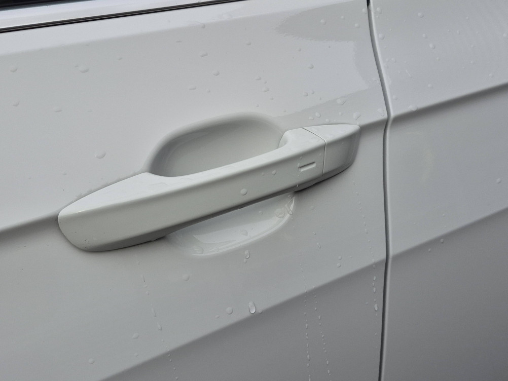 Acheter Volkswagen T-Cross T-Cross 1.0 TSI 110 Start/Stop DSG7 R-Line Tech 5p occasion dans les concessions du Groupe Faurie