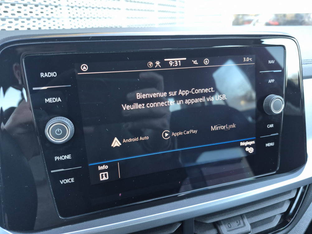 Acheter Volkswagen T-Roc T-Roc 1.0 TSI 110 Start/Stop BVM6 Life 5p occasion dans les concessions du Groupe Faurie