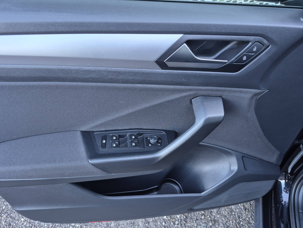 Acheter Volkswagen T-Roc T-Roc 1.0 TSI 110 Start/Stop BVM6 Life 5p occasion dans les concessions du Groupe Faurie