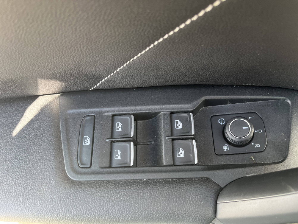 Acheter Volkswagen Tiguan Tiguan 2.0 TDI 150ch DSG7 R-Line 5p occasion dans les concessions du Groupe Faurie