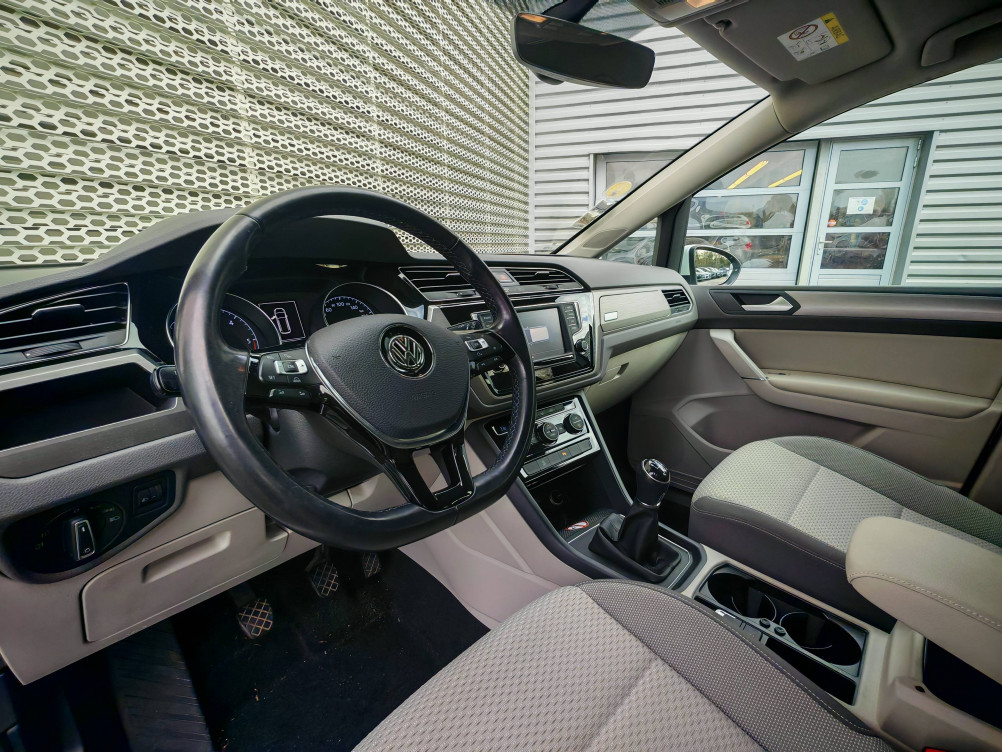 Acheter Volkswagen Touran Touran 1.6 TDI 115 BMT Allstar 5pl 5p occasion dans les concessions du Groupe Faurie