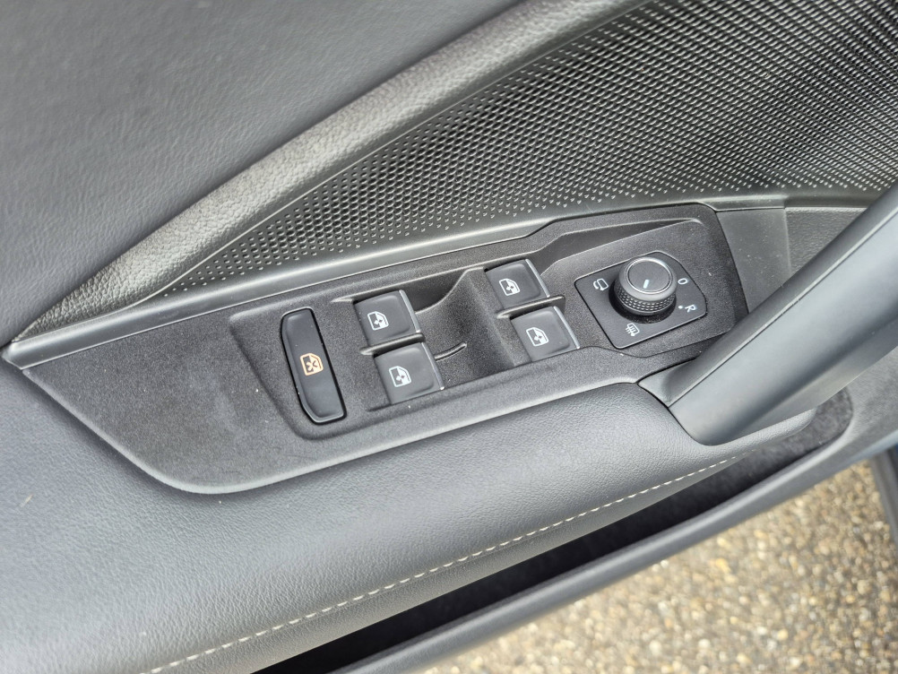 Acheter Volkswagen Tiguan Tiguan 2.0 TDI 150ch DSG7 R-Line 5p occasion dans les concessions du Groupe Faurie