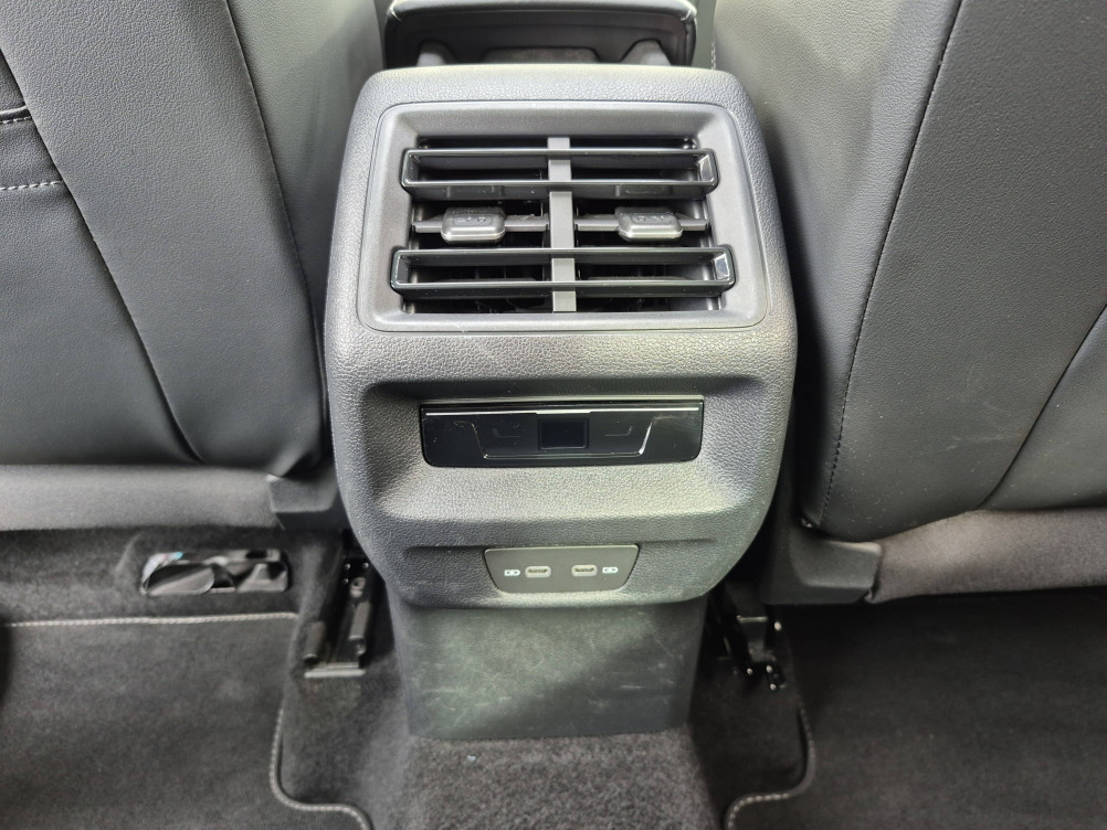 Acheter Volkswagen Tiguan Tiguan 2.0 TDI 150ch DSG7 R-Line 5p occasion dans les concessions du Groupe Faurie