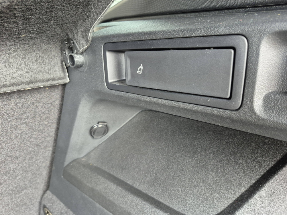 Acheter Volkswagen Tiguan Tiguan 2.0 TDI 150ch DSG7 R-Line 5p occasion dans les concessions du Groupe Faurie