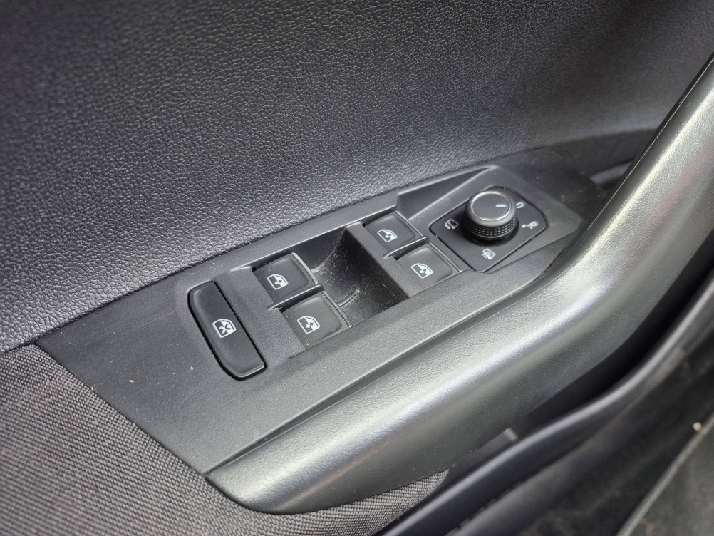 Acheter Volkswagen Polo Polo 1.0 TSI 95 S&S R-Line 5p occasion dans les concessions du Groupe Faurie