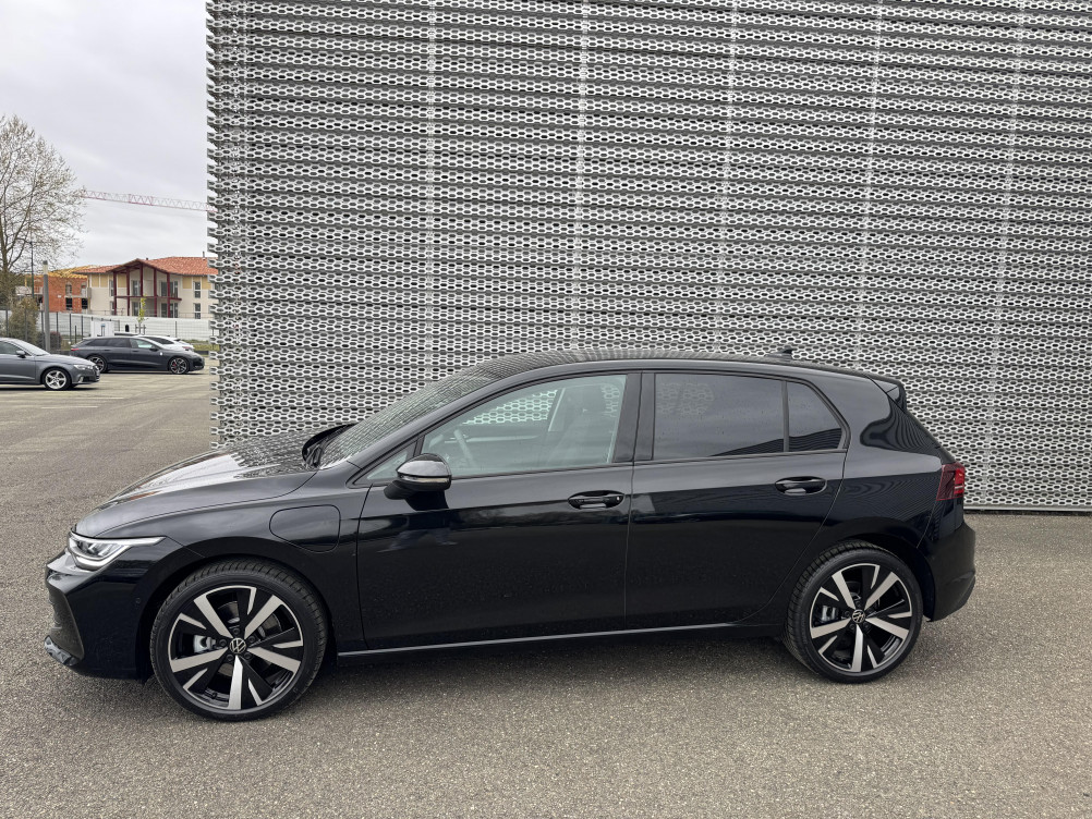 Acheter Volkswagen Golf Golf 1.5 eHybrid 204 DSG6 VW Edition 5p neuf dans les concessions du Groupe Faurie