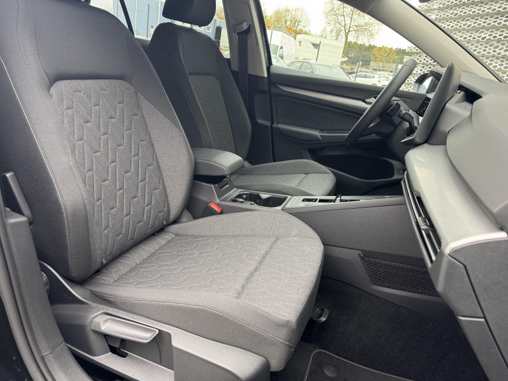 Acheter Volkswagen Golf Golf 1.5 eHybrid 204 DSG6 VW Edition 5p neuf dans les concessions du Groupe Faurie