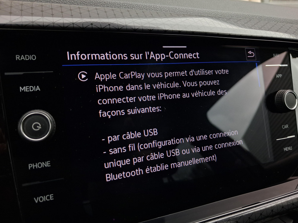 Acheter Volkswagen T-Cross T-Cross 1.0 TSI 110 Start/Stop DSG7 R-Line Tech 5p occasion dans les concessions du Groupe Faurie