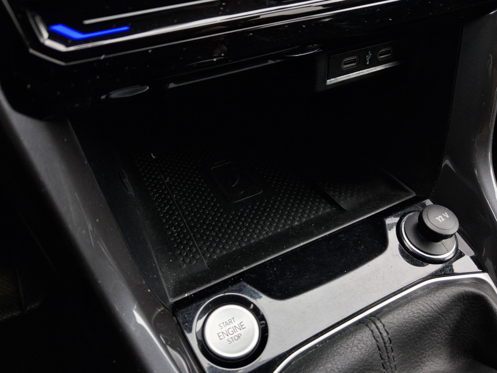 Acheter Volkswagen T-Cross T-Cross 1.0 TSI 110 Start/Stop DSG7 R-Line Tech 5p occasion dans les concessions du Groupe Faurie