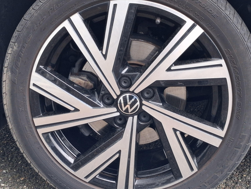 Acheter Volkswagen Polo Polo 1.0 TSI 110 S&S DSG7 R-Line 5p occasion dans les concessions du Groupe Faurie