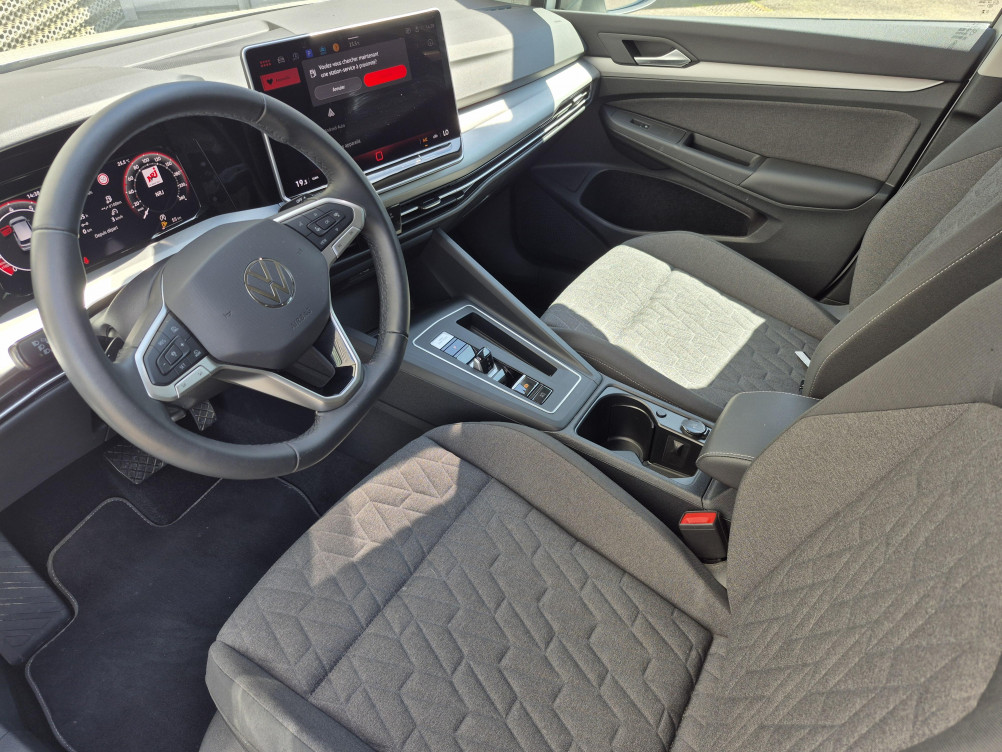 Acheter Volkswagen Golf Golf 1.5 eTSI EVO2 116 DSG7 VW Edition 5p occasion dans les concessions du Groupe Faurie