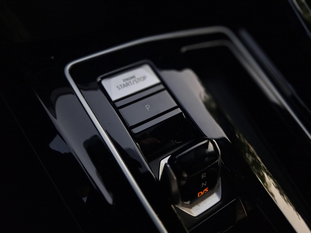 Acheter Volkswagen Golf Golf 1.5 eTSI OPF 150 DSG7 R-Line 5p occasion dans les concessions du Groupe Faurie