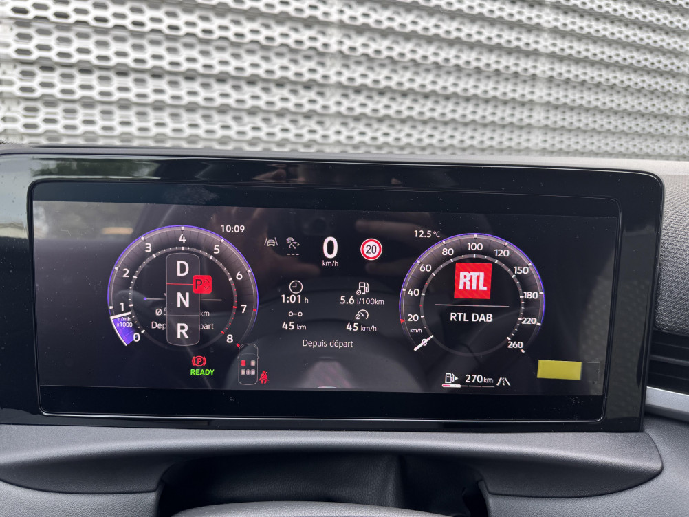 Acheter Volkswagen T-Roc T-Roc 1.5 eTSI EVO2 Hybrid 150 ch DSG7 R-Line 5p neuf dans les concessions du Groupe Faurie