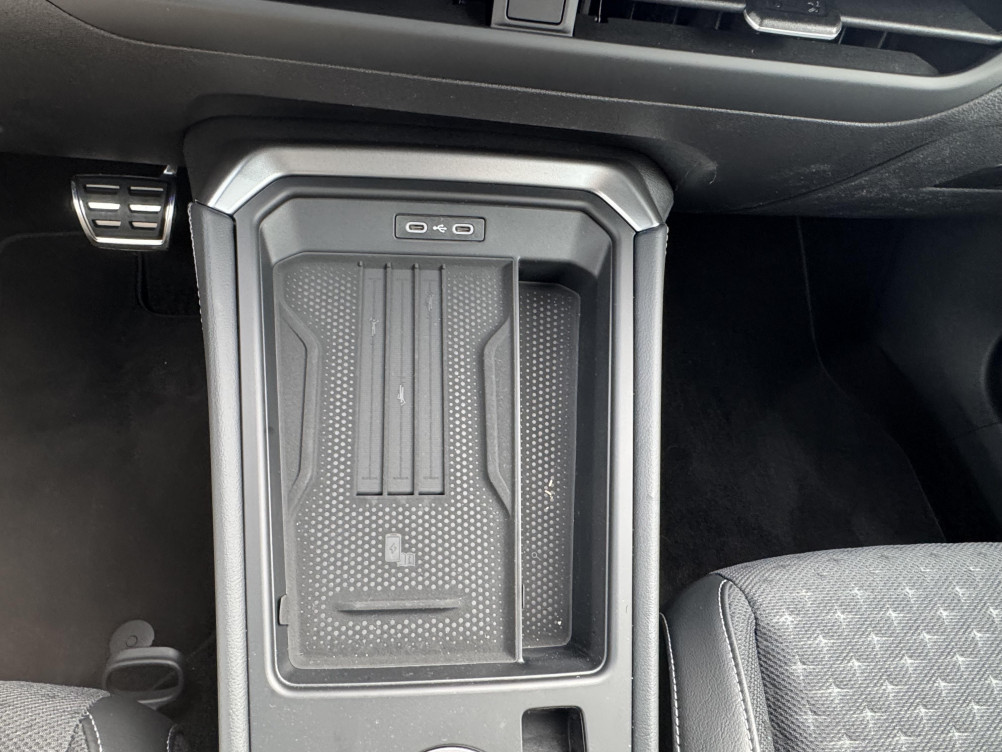 Acheter Volkswagen T-Roc T-Roc 1.5 eTSI EVO2 Hybrid 150 ch DSG7 R-Line 5p neuf dans les concessions du Groupe Faurie