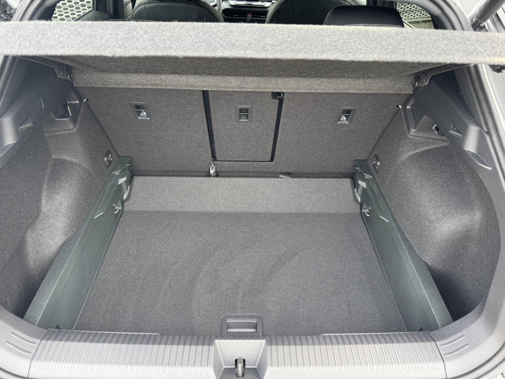 Acheter Volkswagen T-Roc T-Roc 1.5 eTSI EVO2 Hybrid 150 ch DSG7 R-Line 5p neuf dans les concessions du Groupe Faurie