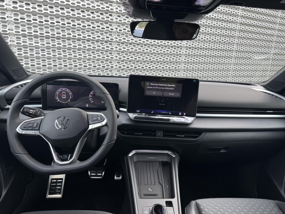Acheter Volkswagen T-Roc T-Roc 1.5 eTSI EVO2 Hybrid 150 ch DSG7 R-Line 5p neuf dans les concessions du Groupe Faurie
