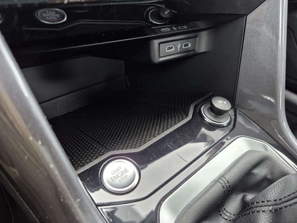 Acheter Volkswagen T-Roc T-Roc 1.5 TSI EVO 150 Start/Stop BVM6 Style 5p occasion dans les concessions du Groupe Faurie