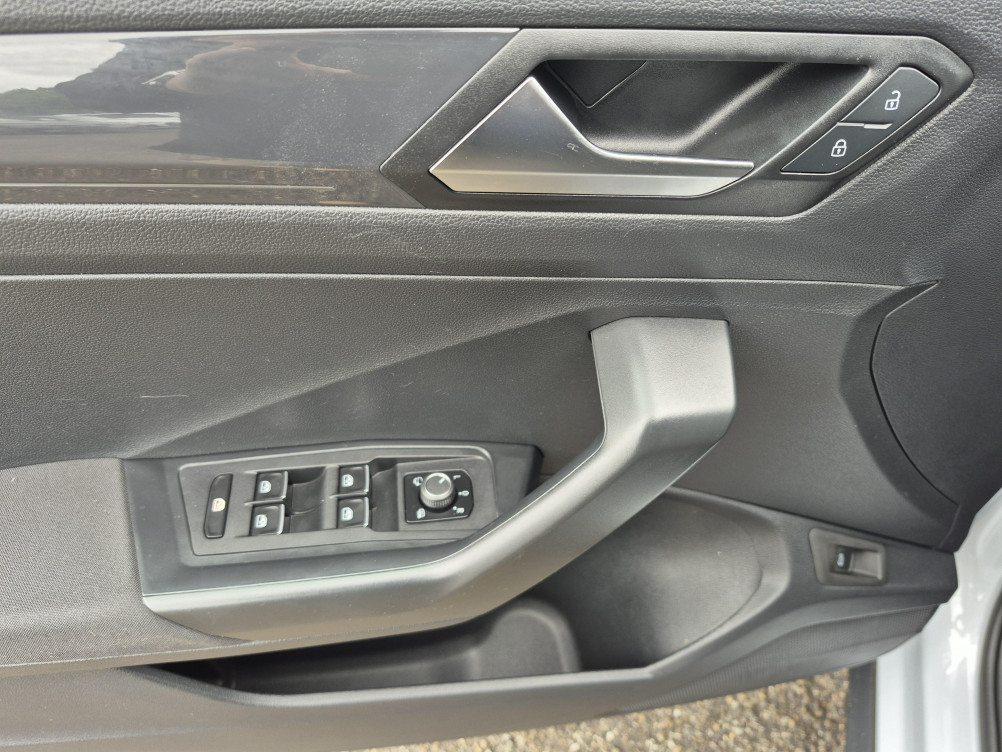 Acheter Volkswagen T-Roc T-Roc 1.5 TSI 150 EVO Start/Stop BVM6 Carat 5p occasion dans les concessions du Groupe Faurie