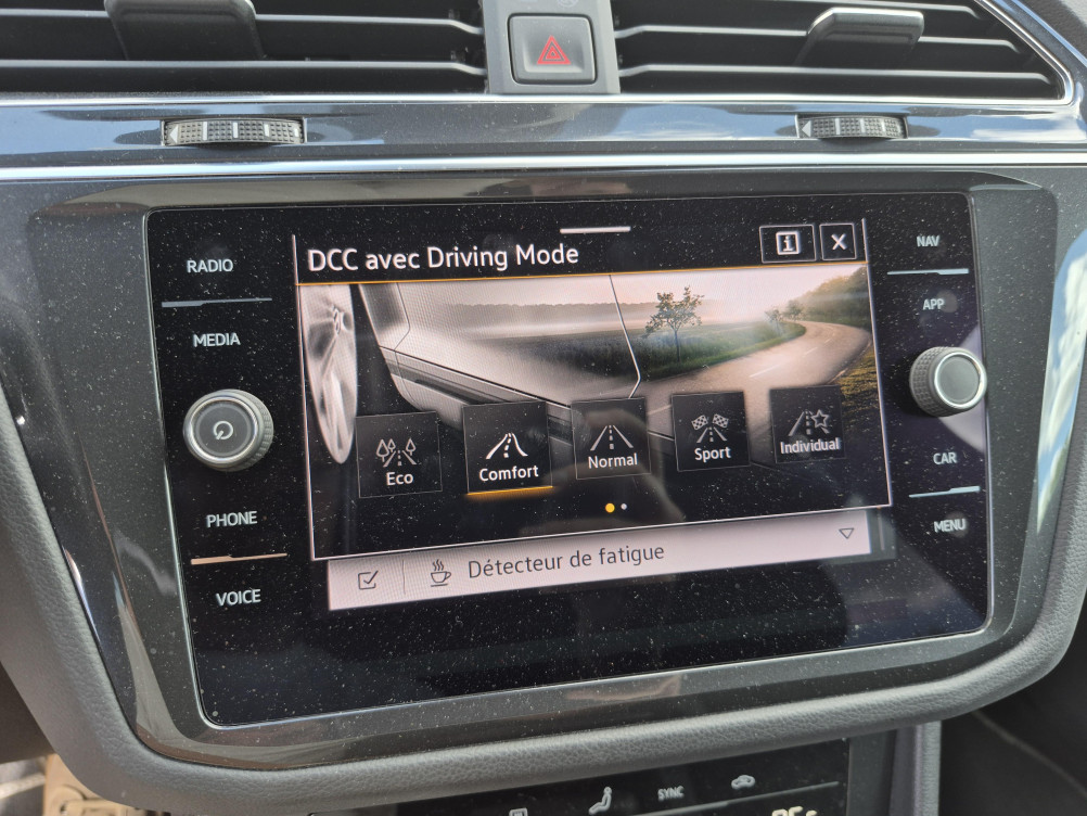 Acheter Volkswagen Tiguan Tiguan 1.4 eHybrid 245ch DSG6 R-Line 5p occasion dans les concessions du Groupe Faurie