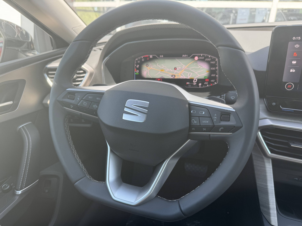 Acheter Seat Leon Leon e-Hybrid 204 ch DSG6 Xcellence 5p neuf dans les concessions du Groupe Faurie