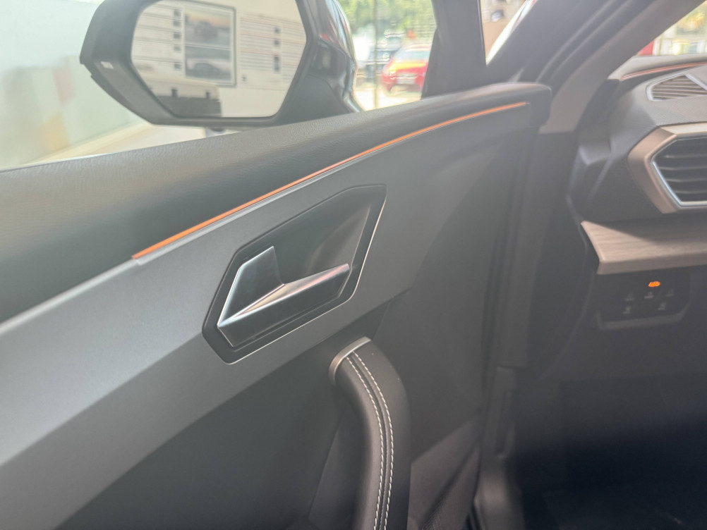 Acheter Seat Leon Leon e-Hybrid 204 ch DSG6 Xcellence 5p neuf dans les concessions du Groupe Faurie